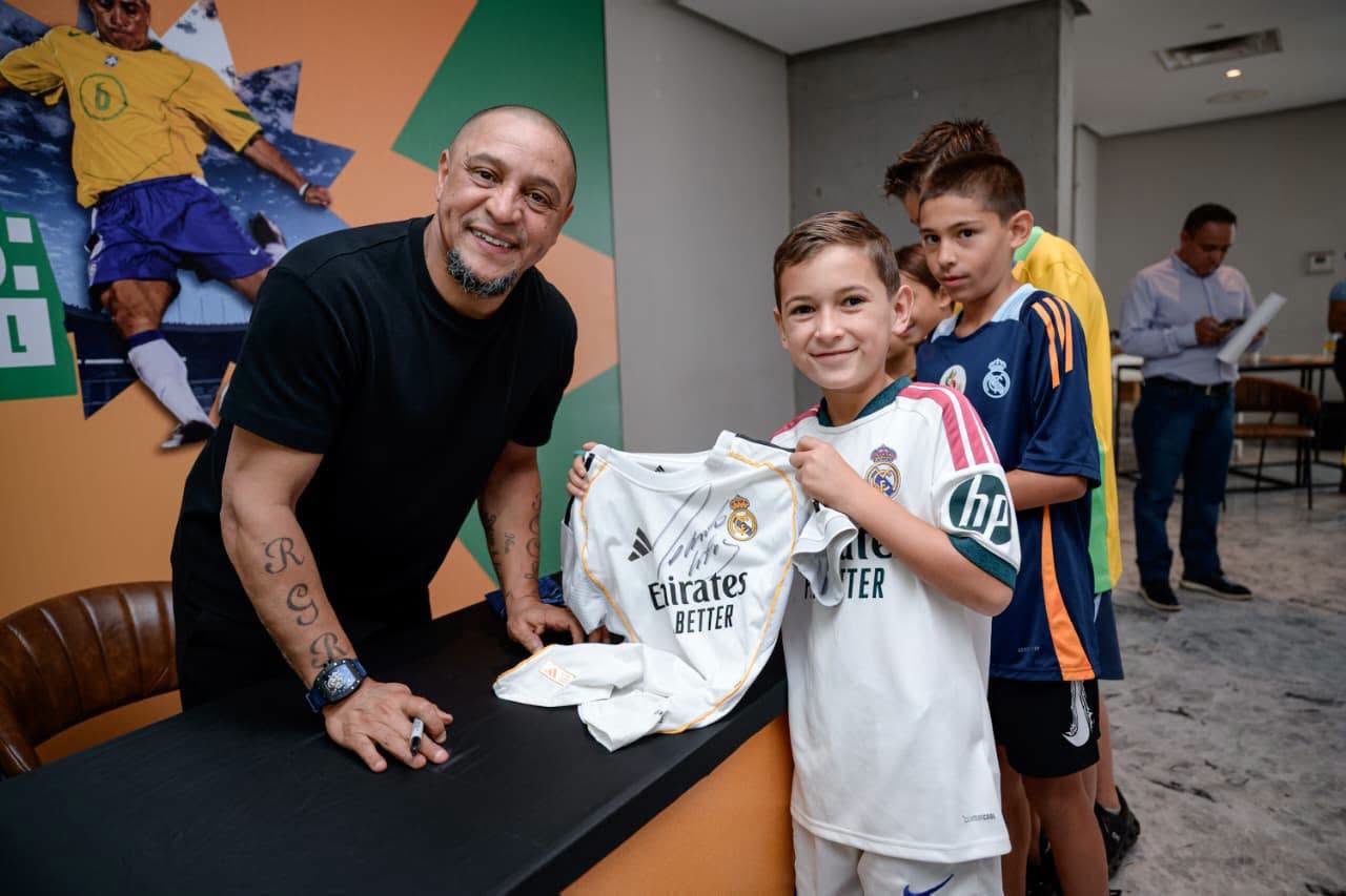 La leyenda Roberto Carlos conquista la capital de Coahuila en el Futfest 2026