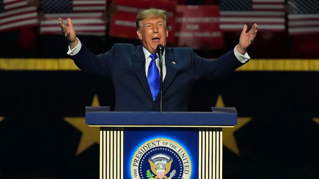 Trump promete un “dividendo” de 5 mil dólares a cada adulto si los republicanos retienen el Congreso