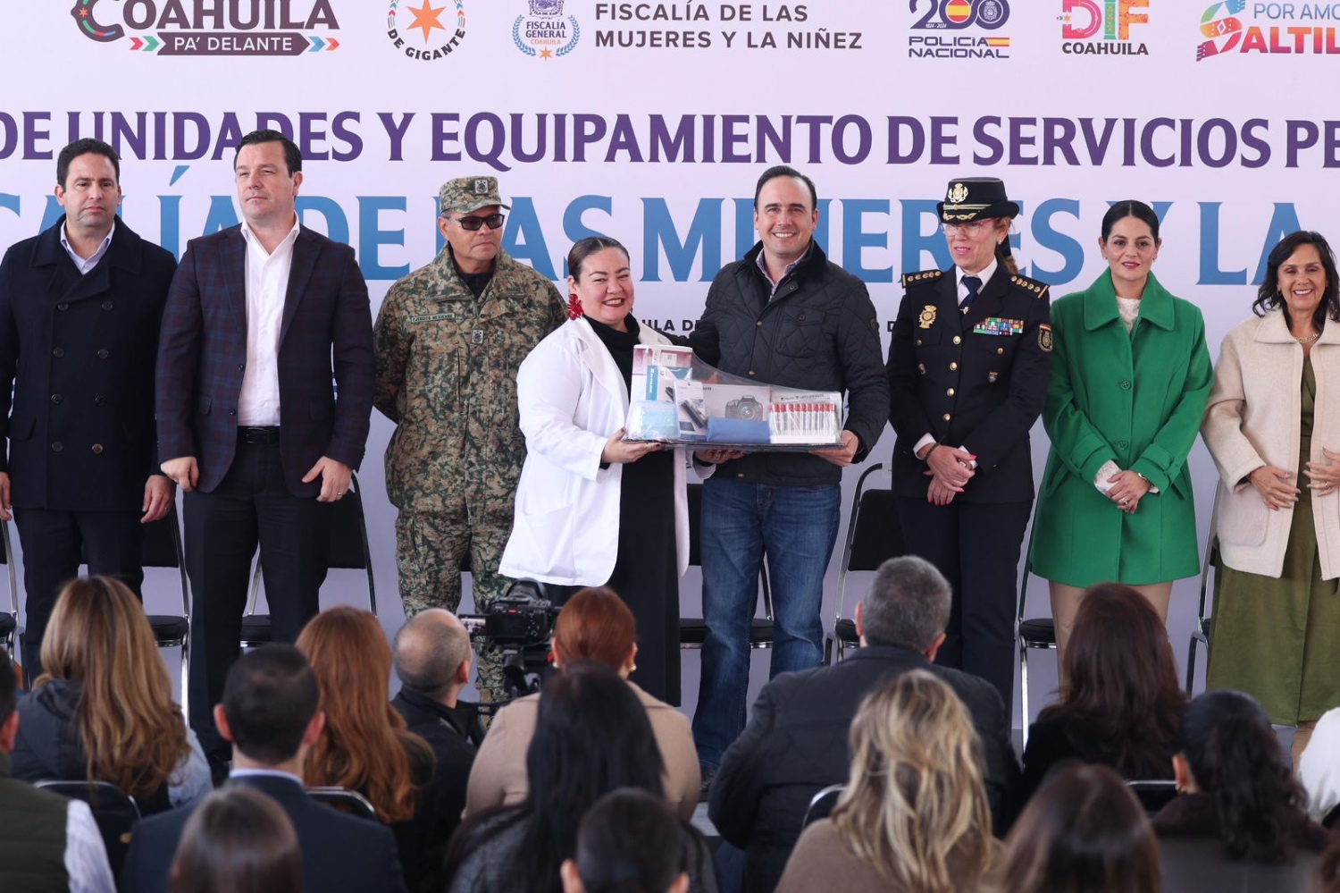 Coahuila blinda a mujeres y niñez: Manolo Jiménez entrega equipo por 28 mdp