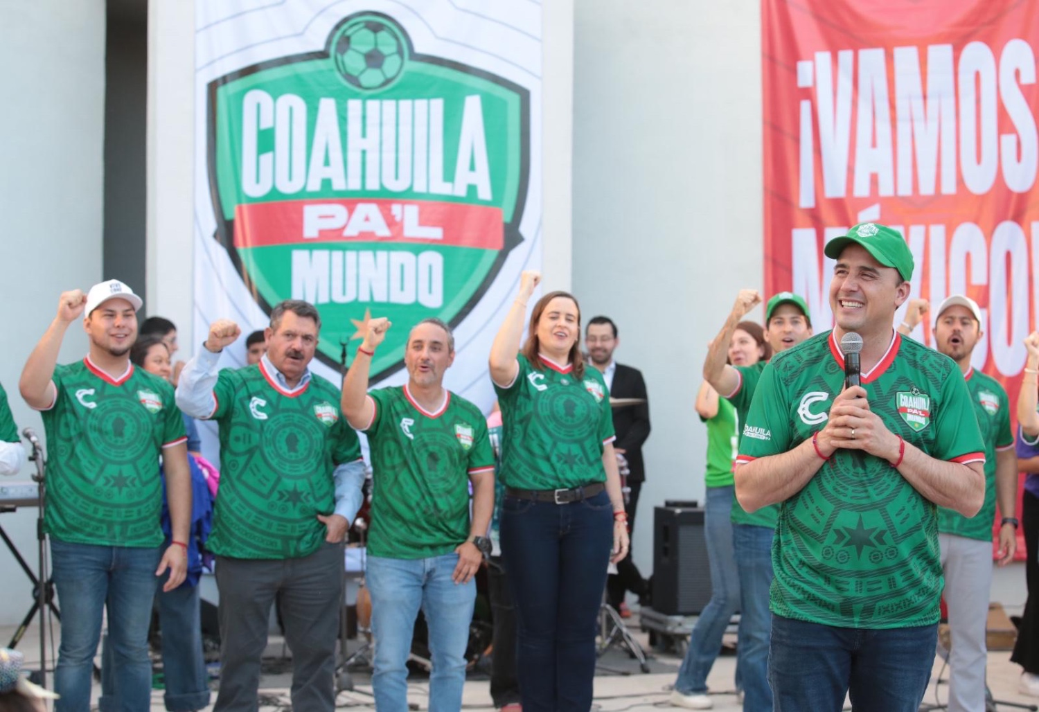 Clausuran con éxito las Caravanas “¡Vamos Equipo, Vamos México!” en Saltillo